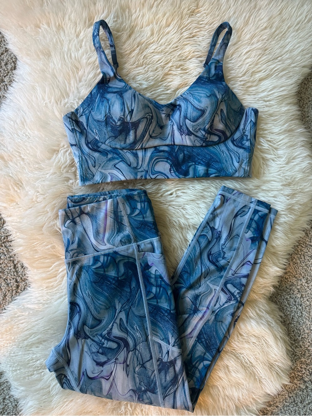 Victoria’s Secret Blue Marble Print Bralette & Legging Set